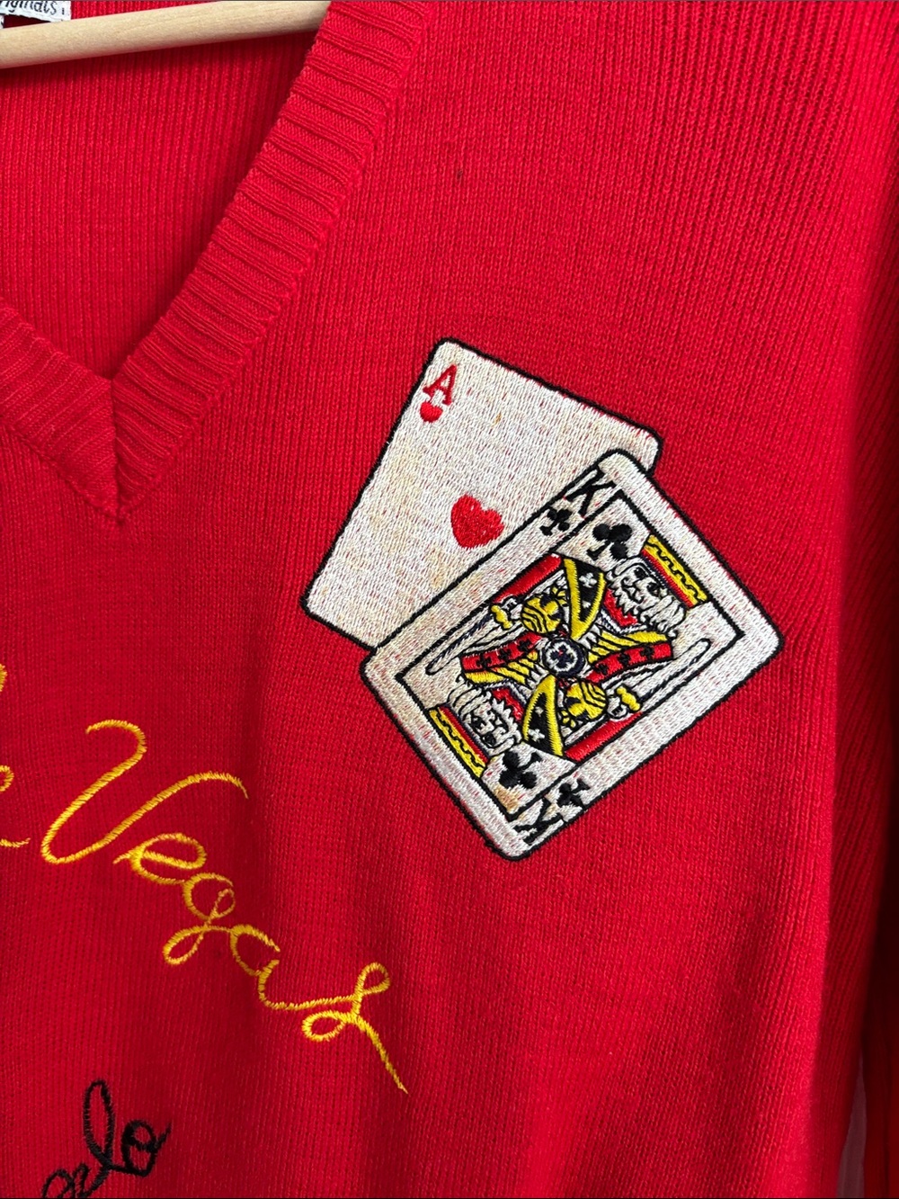 Vintage Red V-Neck Casino Embroidered Sweater Sir Robert Originals Size M Lucky - Picture 5 of 11